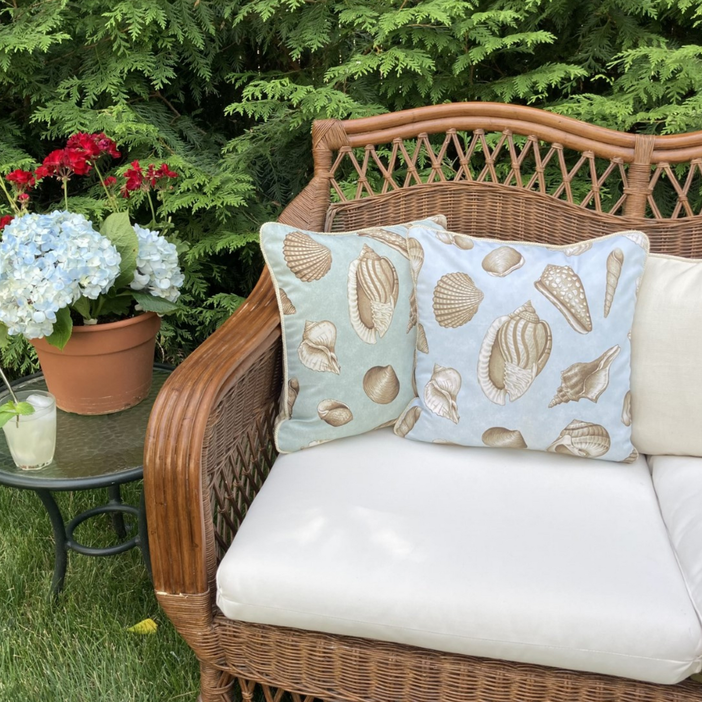 Shell Collector Surf Green Vintage 18 x 18 Square Decorative Decorative Pillow with Down Feather Insert