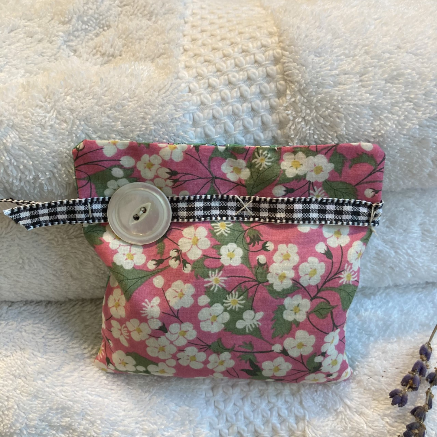Liberty of London 100% Cotton Print Organic Lavender Sachet with Ribbon