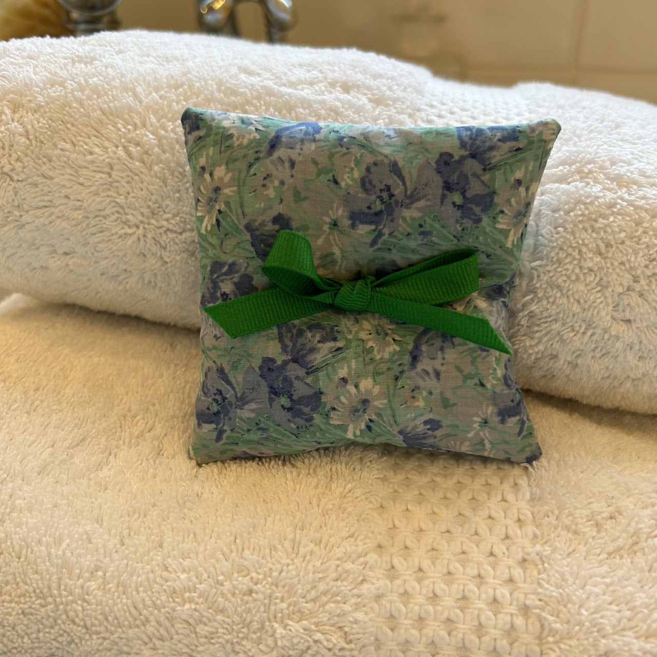 Liberty 100% Cotton Print Organic Lavender Sachet with Ribbon - Your Choice of Print