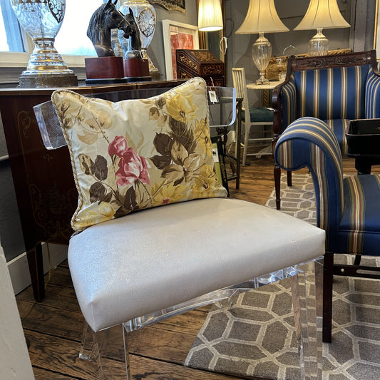 Mulberry Rhode Island Roses 16 X 20 Designer Pillow with Down Feather Insert